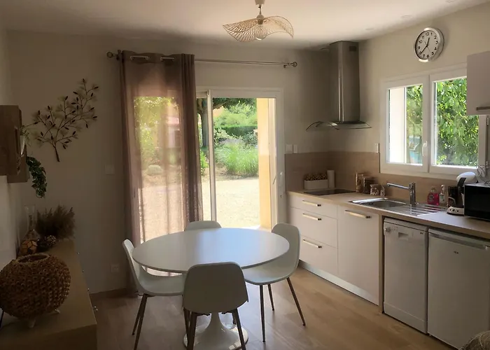 Maison Avec Piscine Pour 2 Personnes A Ferienhaus *