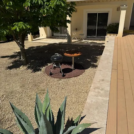 Nyaraló Maison Avec Piscine Pour 2 Personnes A Valensole