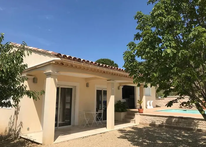Maison Avec Piscine Pour 2 Personnes à *