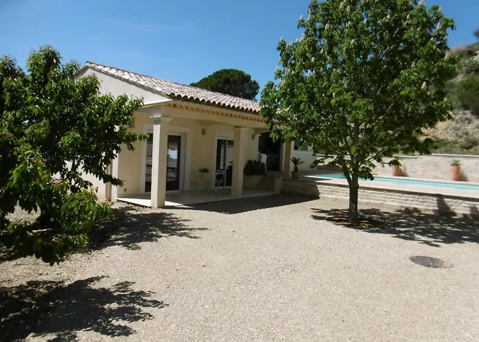 Maison Avec Piscine Pour 2 Personnes A בית נופש וואלנסול